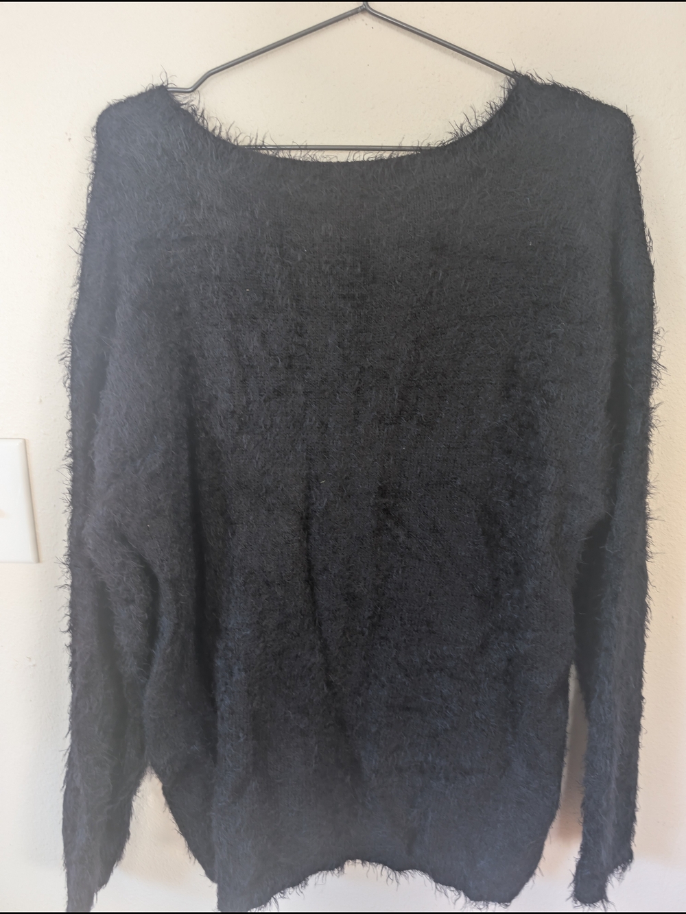 K Jordan Black Fuzzy Scoopneck Sweater L - Picture 4 of 5